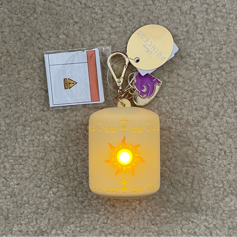 Bath & Body Works Disney Princess Rapunzel Tangled Lantern PocketBac Holder - Picture 4 of 16